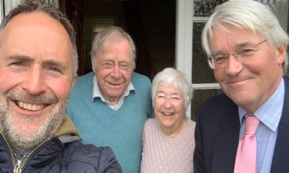 Andrew Mitchell MP meets local residents