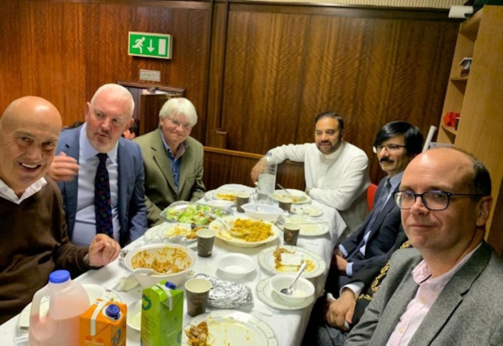 Andrew Mitchell MP visits the Sutton Muslim Centre