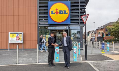 Andrew Mitchell visits Lidl in Mere Green
